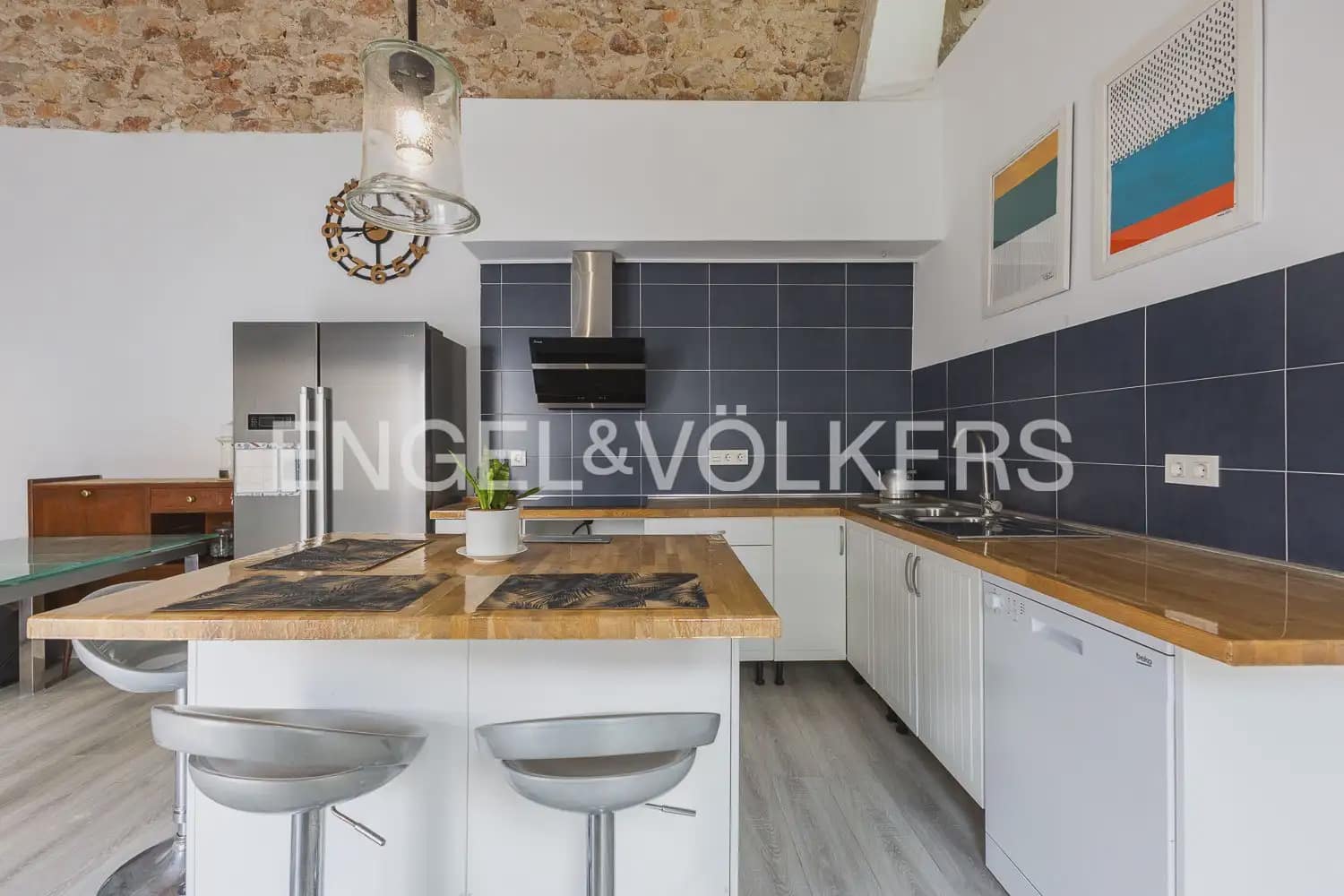 Casa de 4 habitaciones en Dénia en venta - 435.000 € (Ref: 9898087)