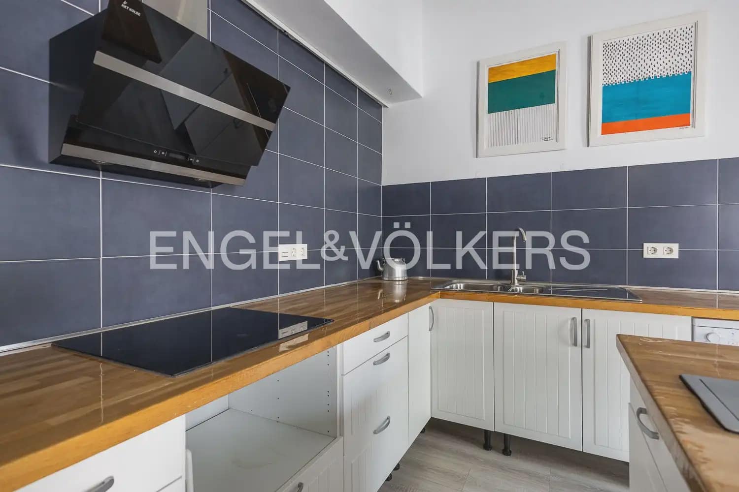 Casa de 4 habitaciones en Dénia en venta - 435.000 € (Ref: 9898087)