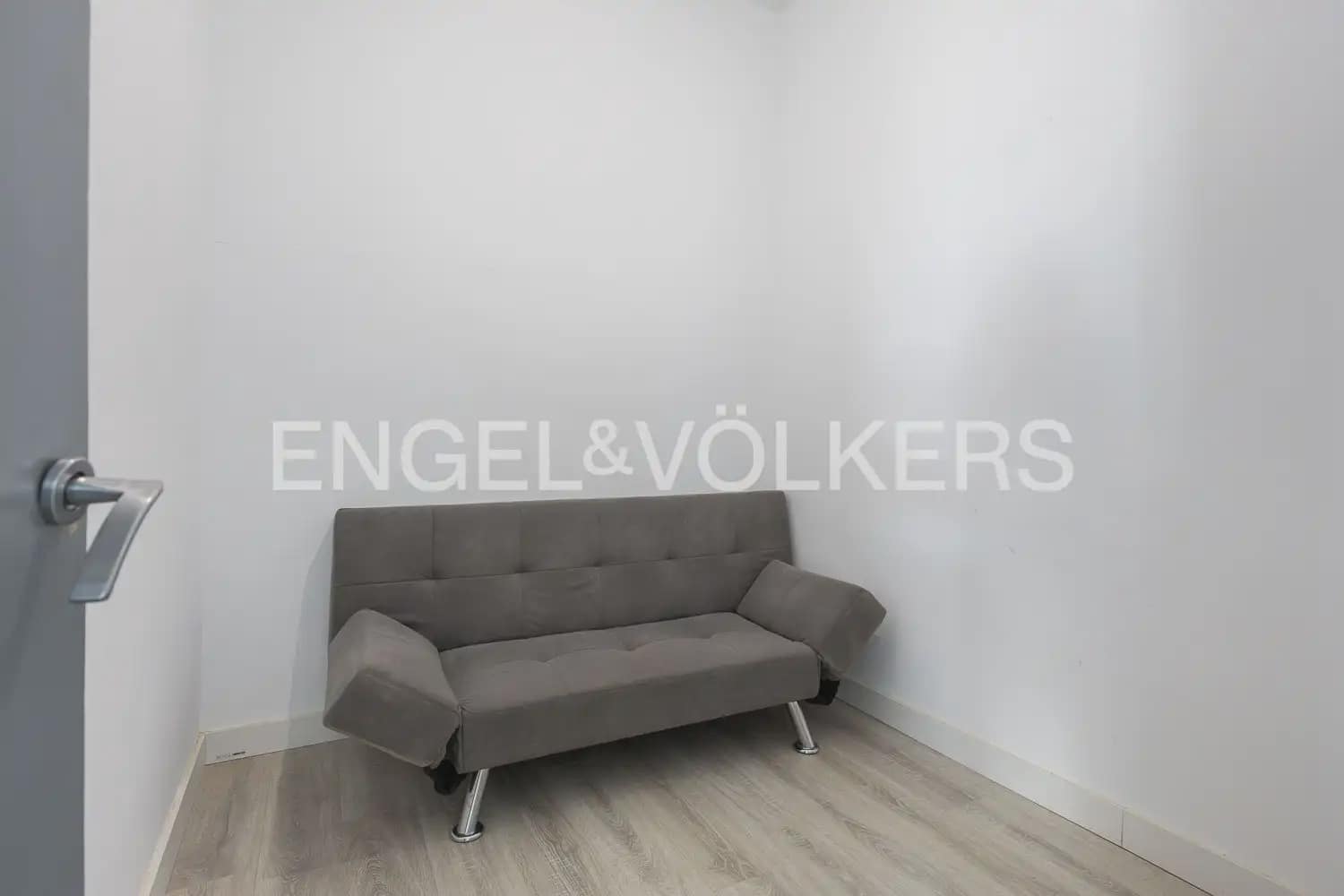 Casa de 4 habitaciones en Dénia en venta - 435.000 € (Ref: 9898087)