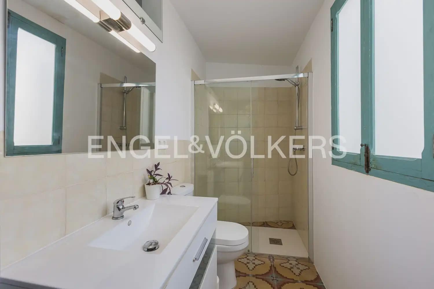 Casa de 4 habitaciones en Dénia en venta - 435.000 € (Ref: 9898087)