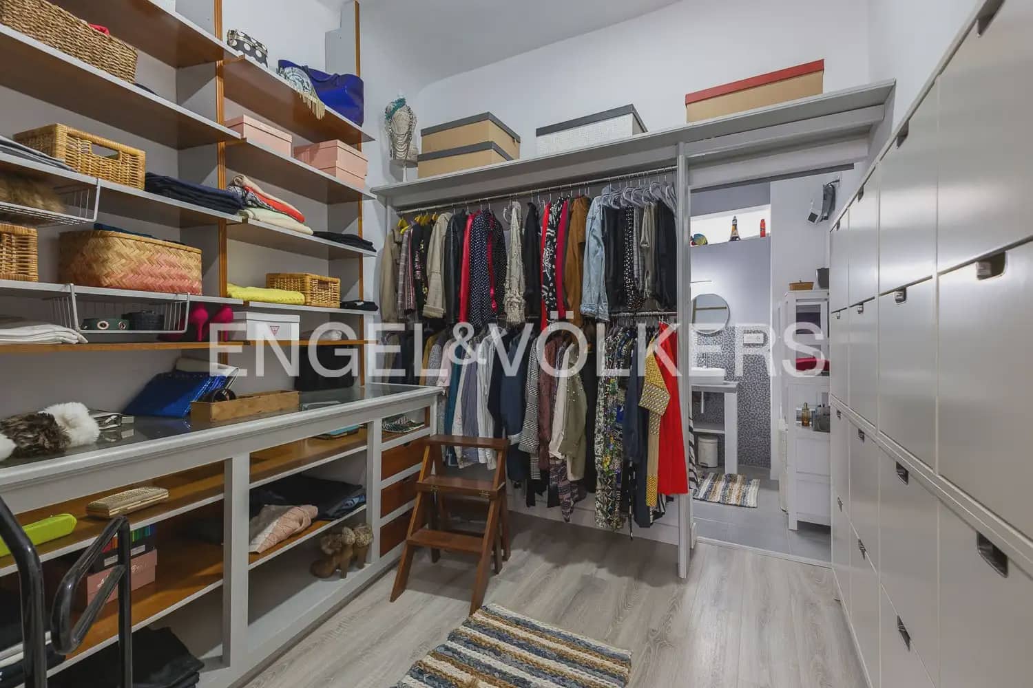 Casa de 4 habitaciones en Dénia en venta - 435.000 € (Ref: 9898087)
