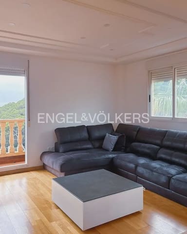 5 bedroom Villa for rent in El Vedat de Torrente, Torrent with pool garage - € 6,000 (Ref: 9898089)