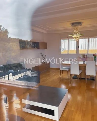 5 bedroom Villa for rent in El Vedat de Torrente, Torrent with pool garage - € 6,000 (Ref: 9898089)
