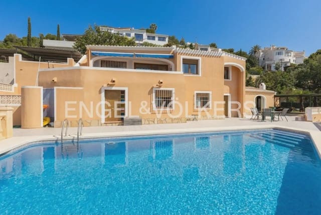 Chalet de 3 habitaciones en Partida Tosal - Zona del Castellans, Javea / Xàbia en venta con garaje - 795.000 € (Ref: 9898090)