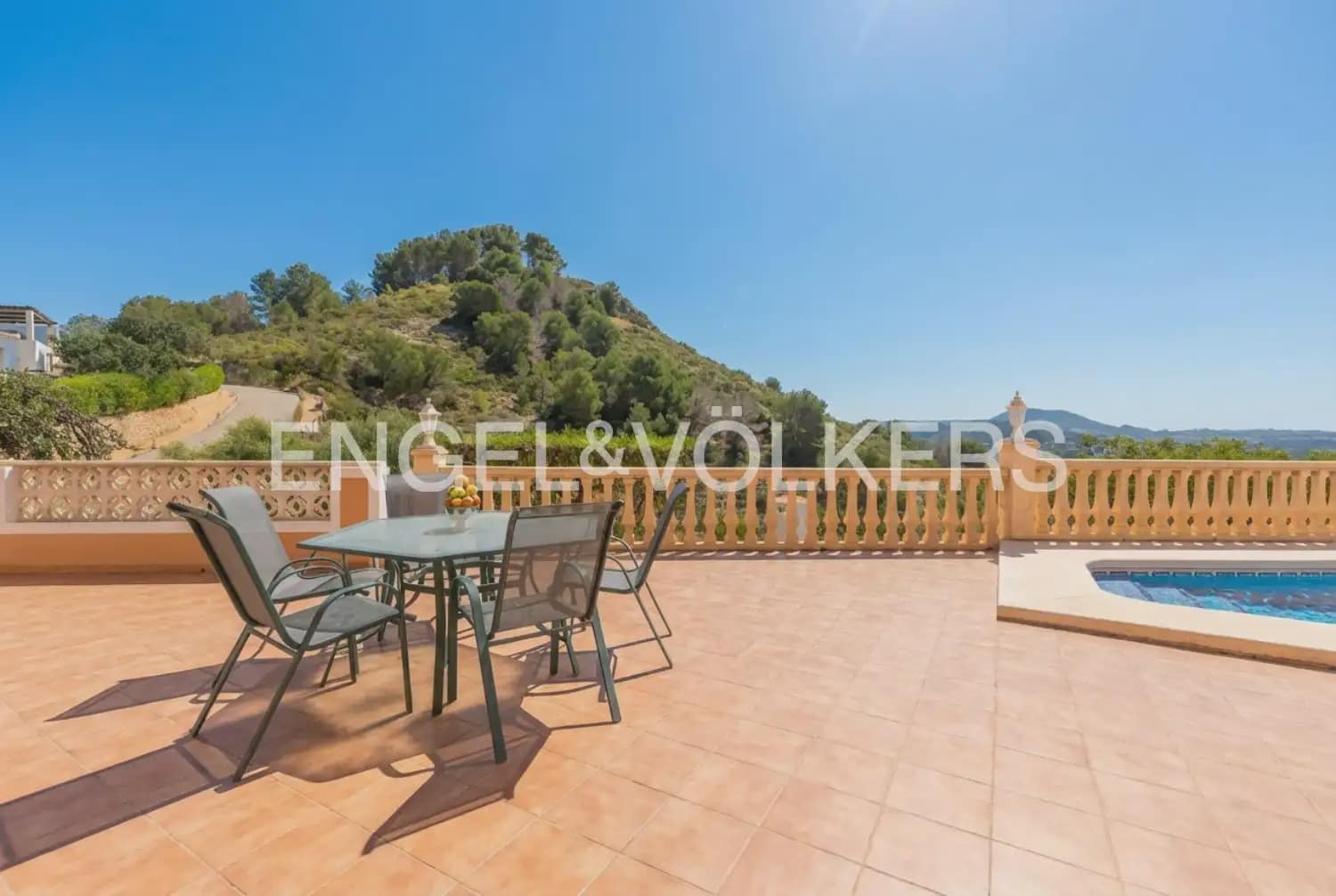 Chalet de 3 habitaciones en Javea / Xàbia en venta con garaje - 795.000 € (Ref: 9898090)