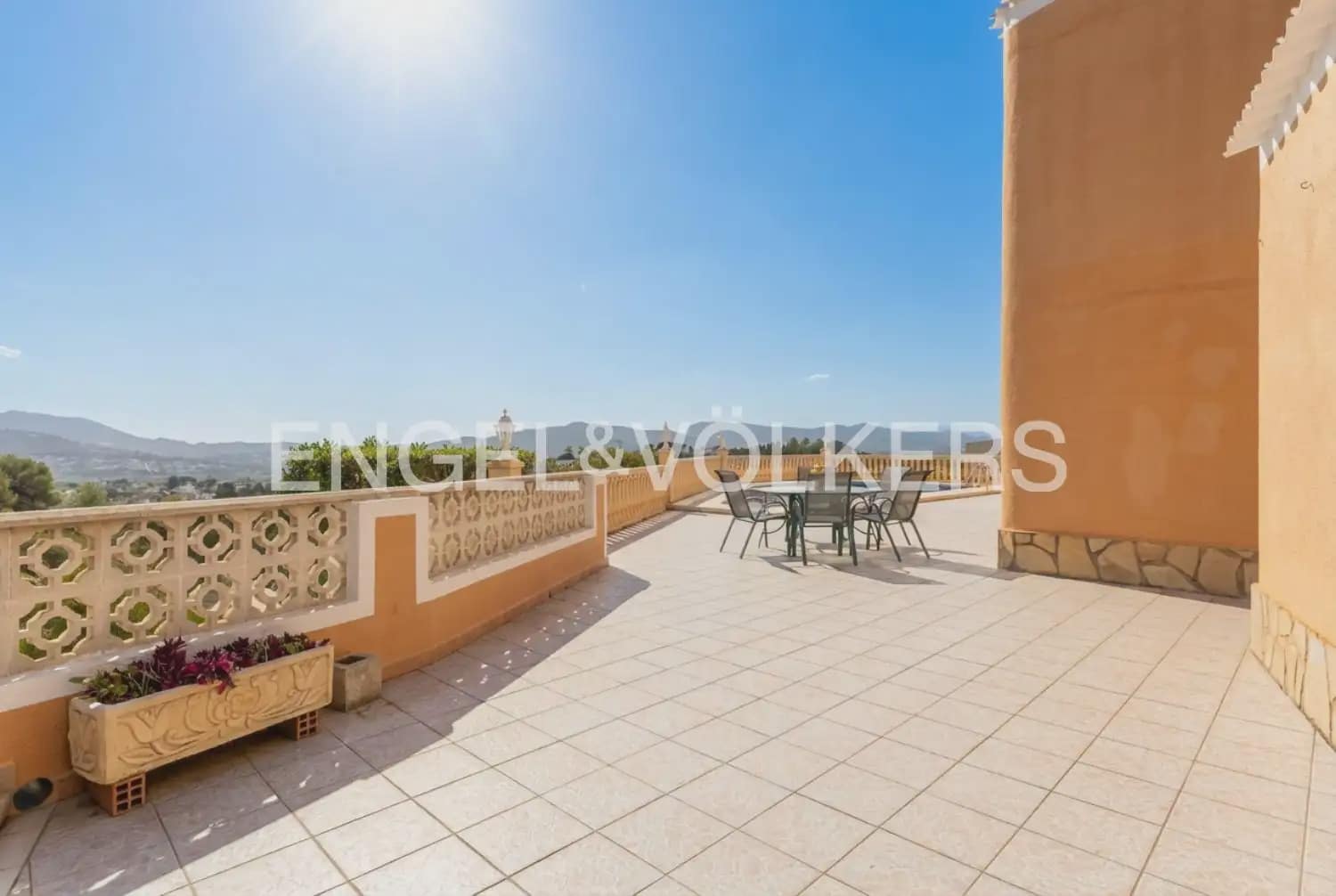 Chalet de 3 habitaciones en Javea / Xàbia en venta con garaje - 795.000 € (Ref: 9898090)