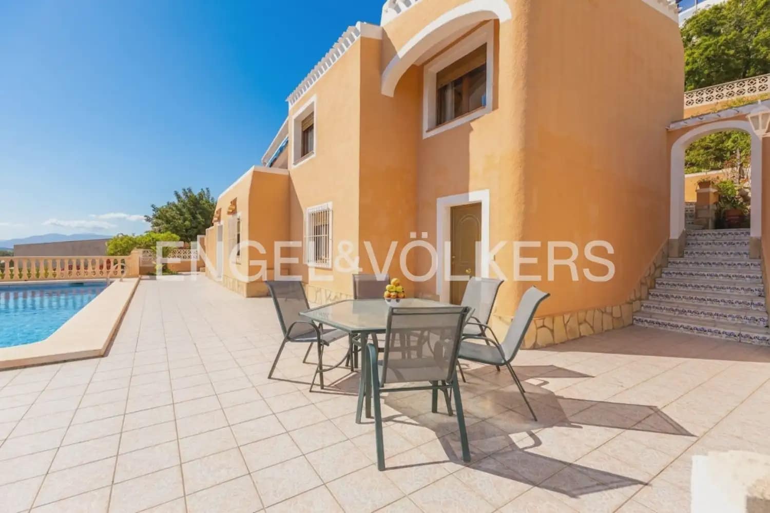 Chalet de 3 habitaciones en Javea / Xàbia en venta con garaje - 795.000 € (Ref: 9898090)