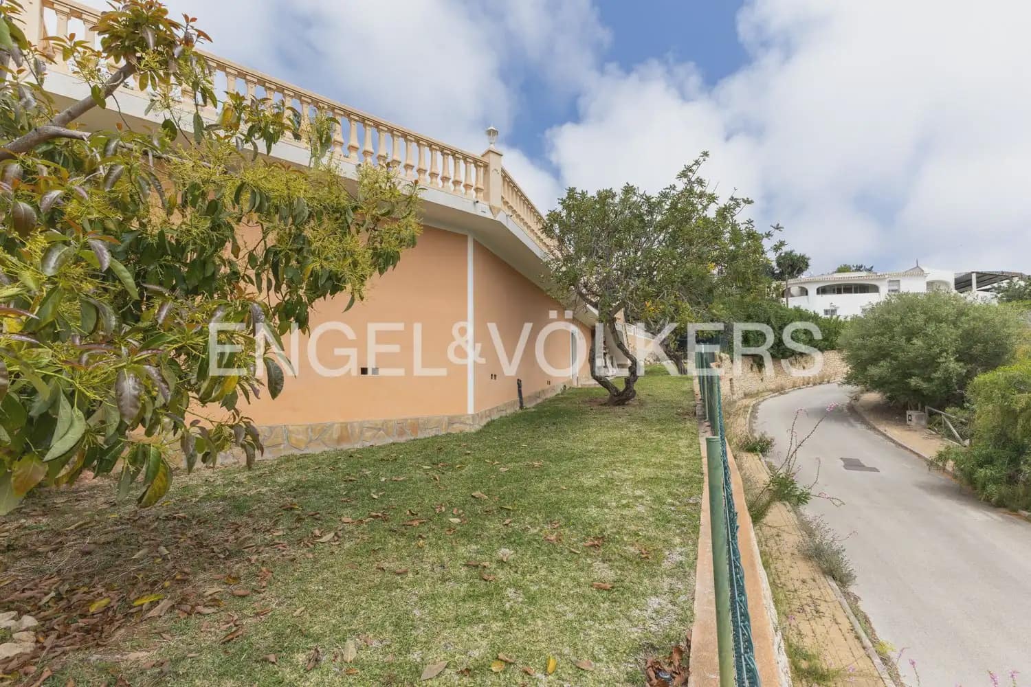 Chalet de 3 habitaciones en Javea / Xàbia en venta con garaje - 795.000 € (Ref: 9898090)