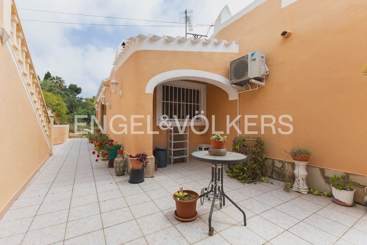 Chalet de 3 habitaciones en Javea / Xàbia en venta con garaje - 795.000 € (Ref: 9898090)