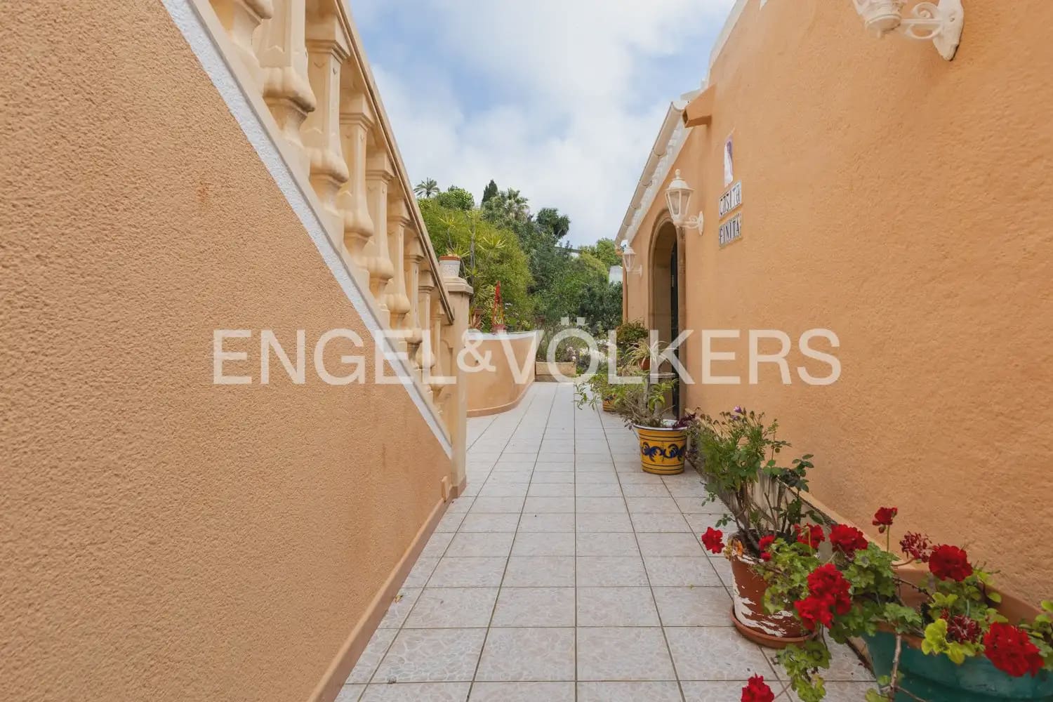 Chalet de 3 habitaciones en Javea / Xàbia en venta con garaje - 795.000 € (Ref: 9898090)