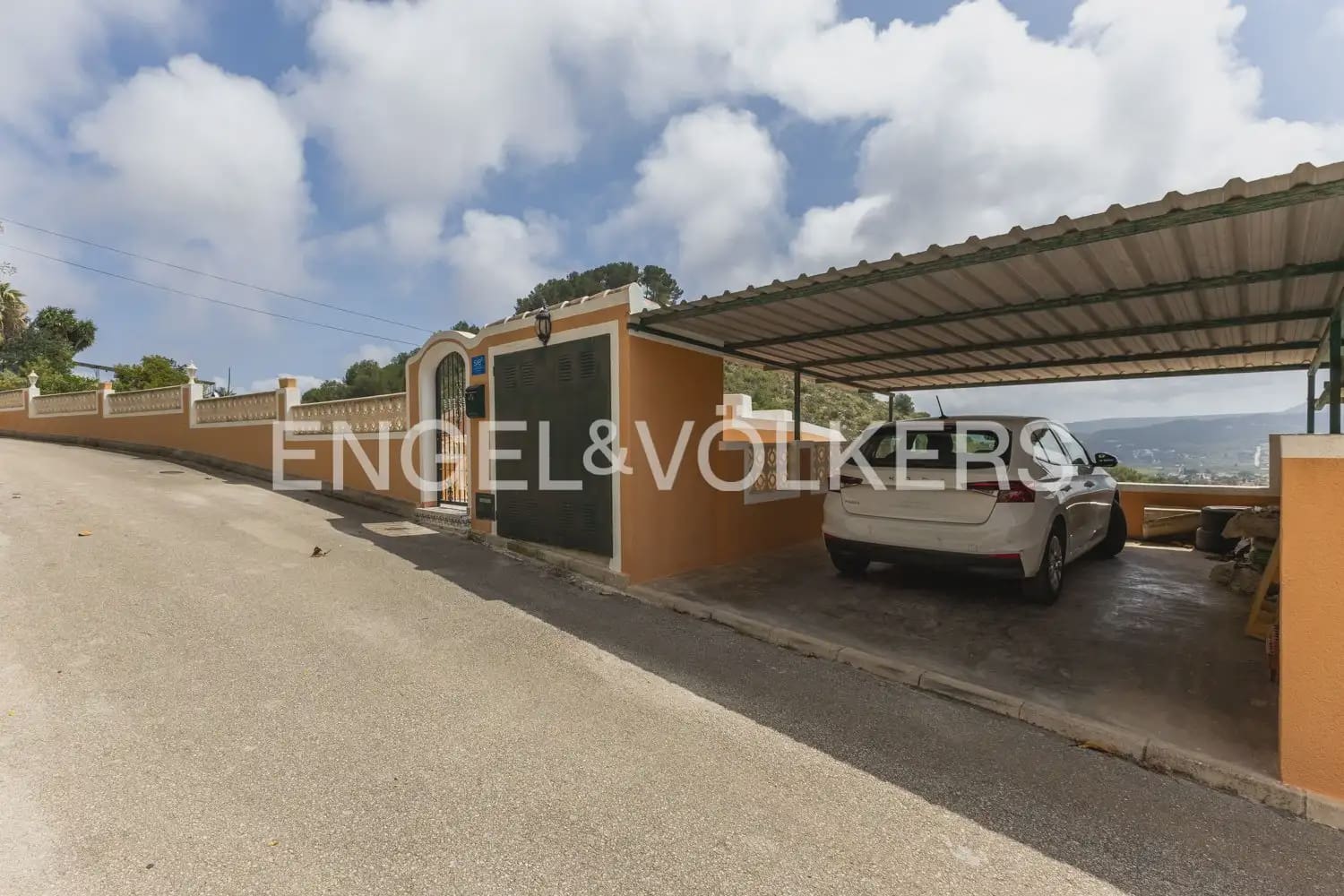 Chalet de 3 habitaciones en Javea / Xàbia en venta con garaje - 795.000 € (Ref: 9898090)