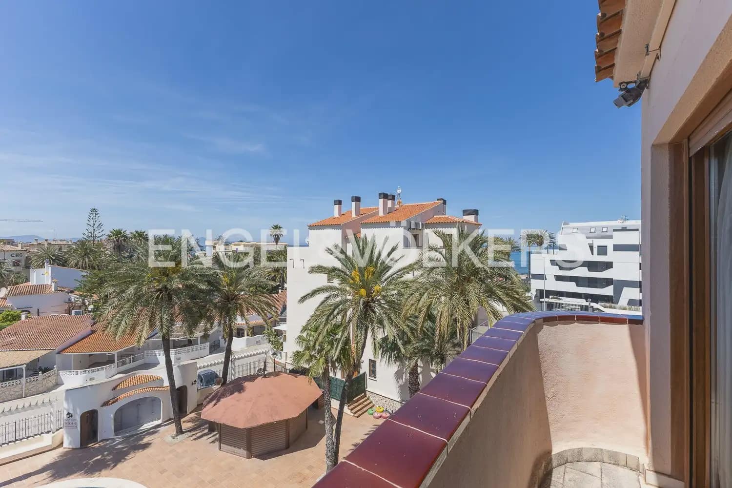2 soverom Penthouse til salgs i Denia med svømmebasseng - € 477 000 (Ref: 9898094)