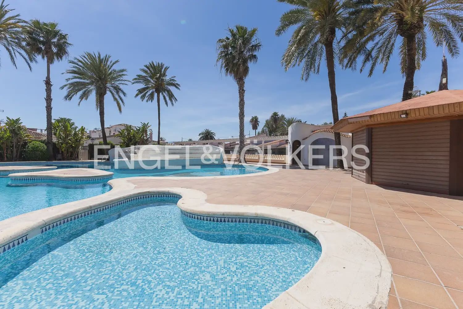 2 soverom Penthouse til salgs i Denia med svømmebasseng - € 477 000 (Ref: 9898094)