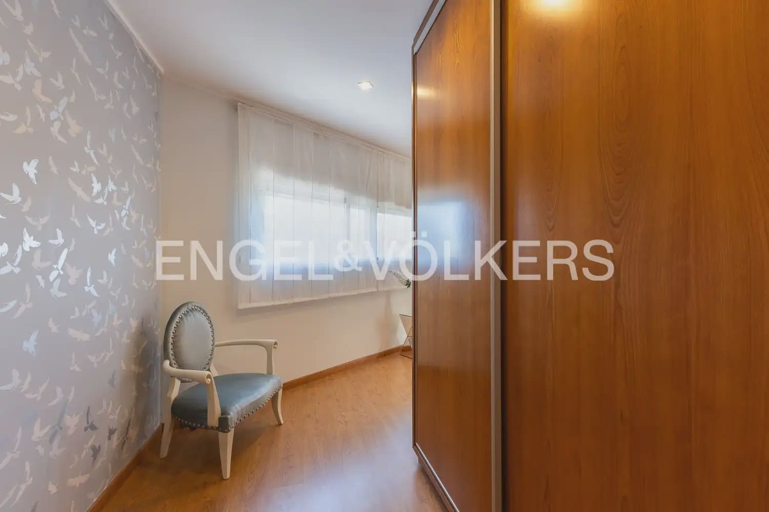 6 bedroom Townhouse for sale in Villanueva de Castellon with garage - € 315,000 (Ref: 9898095)