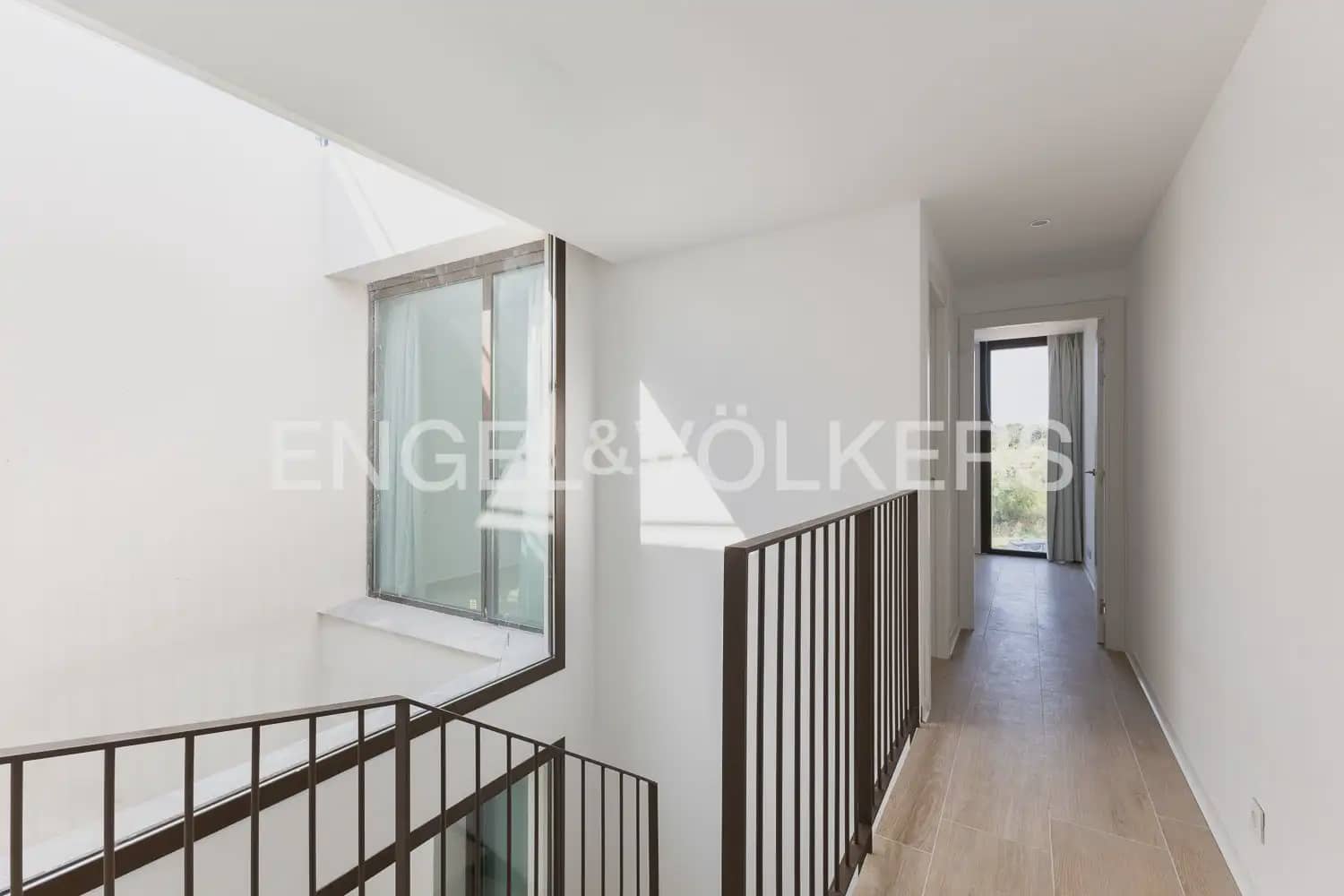 4 bedroom Terraced Villa for rent in Rocafort with pool garage - € 2,600 (Ref: 9898096)