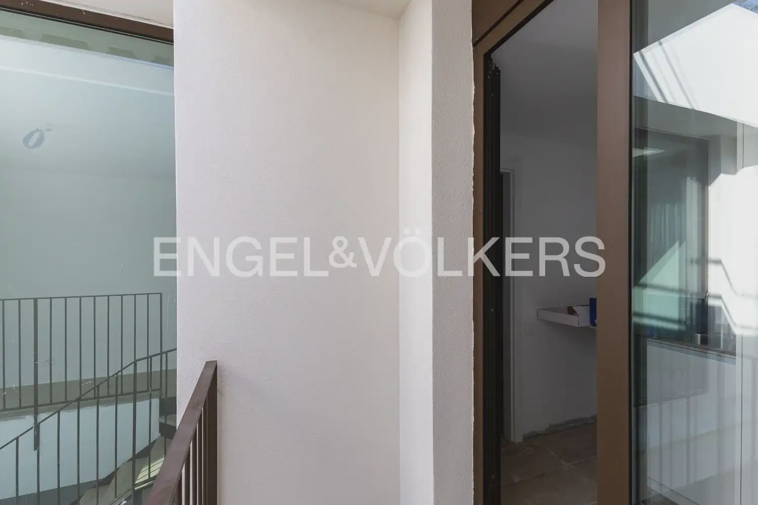 4 bedroom Terraced Villa for rent in Rocafort with pool garage - € 2,600 (Ref: 9898096)