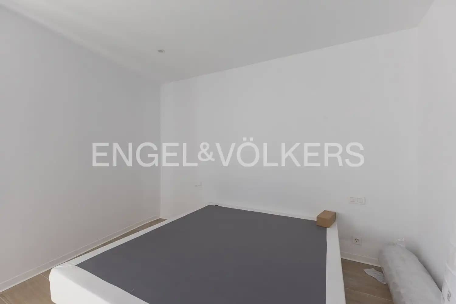 4 bedroom Terraced Villa for rent in Rocafort with pool garage - € 2,600 (Ref: 9898096)