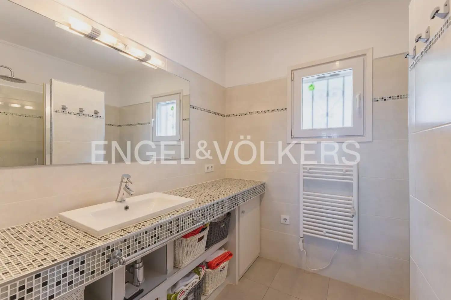 5 sovrum Villa till salu i Denia med pool garage - 695 000 € (Ref: 9898098)
