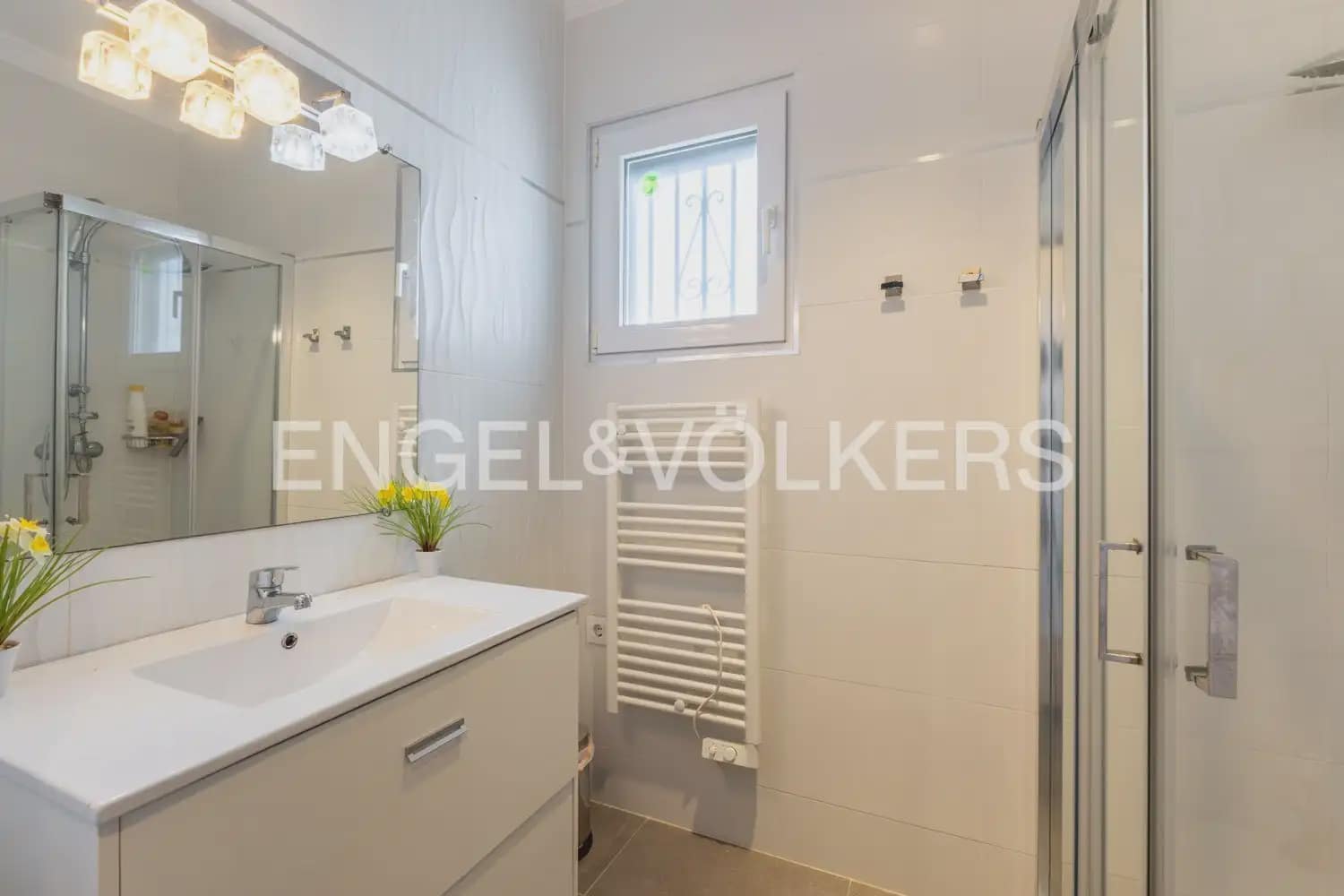 5 sovrum Villa till salu i Denia med pool garage - 695 000 € (Ref: 9898098)