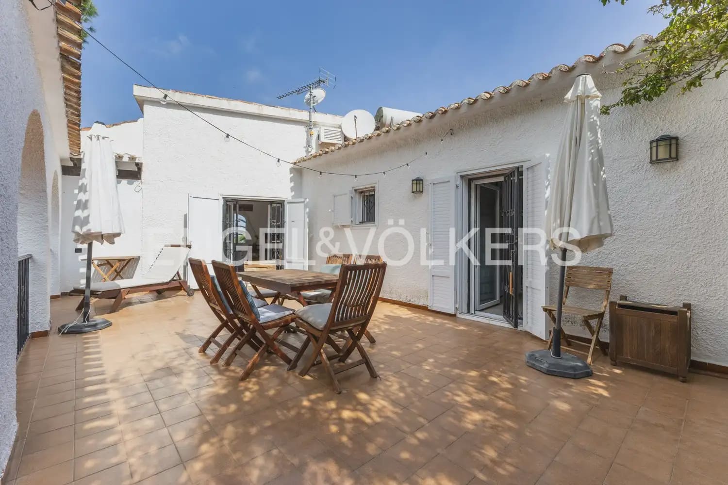 5 sovrum Villa till salu i Denia med pool garage - 695 000 € (Ref: 9898098)