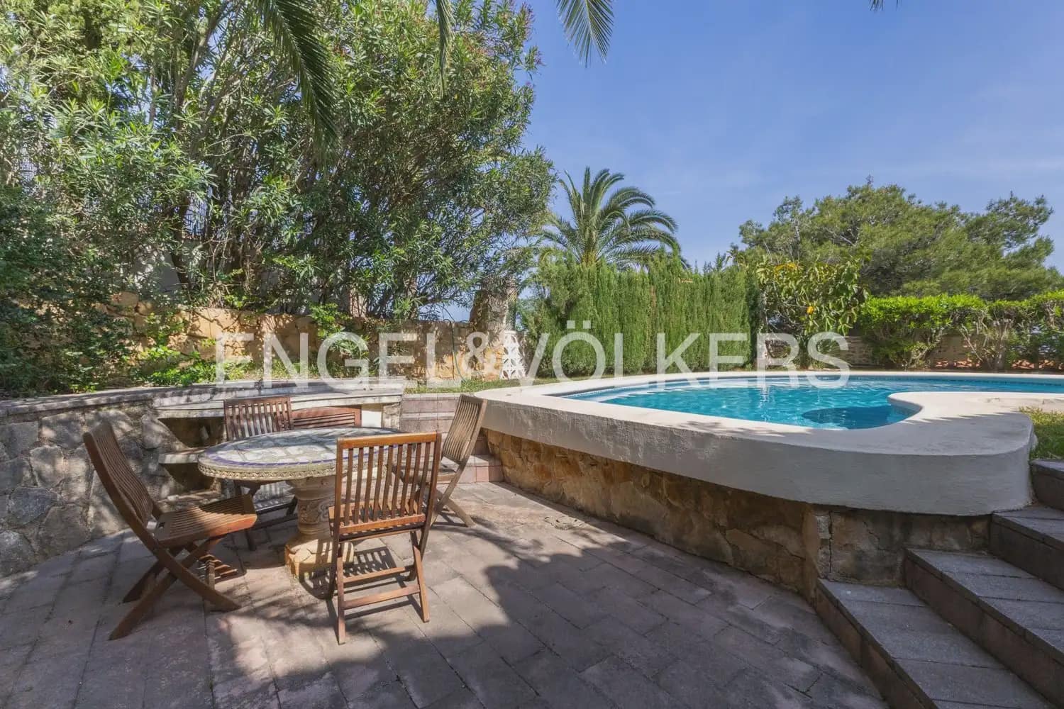 5 sovrum Villa till salu i Denia med pool garage - 695 000 € (Ref: 9898098)