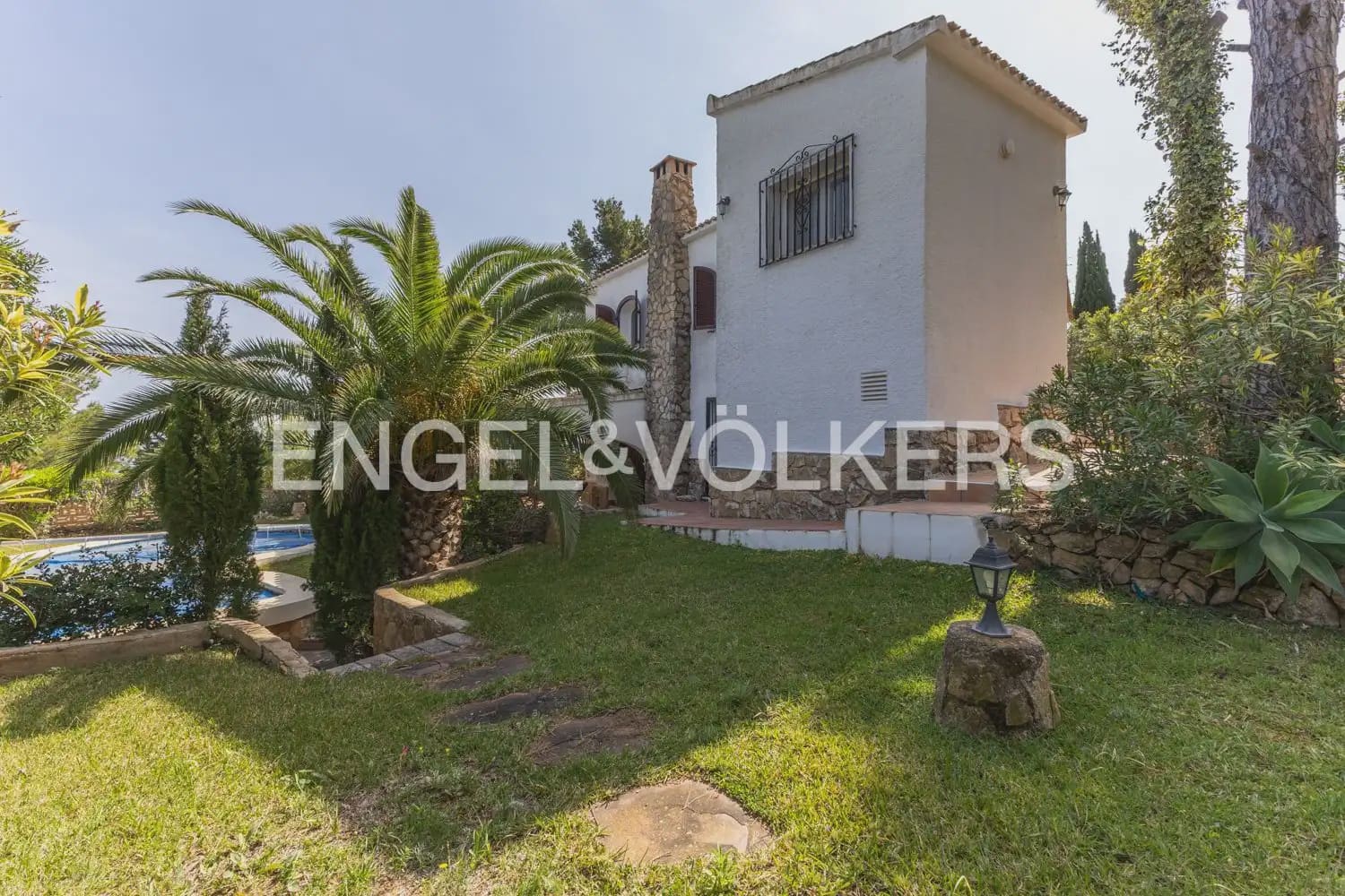 5 sovrum Villa till salu i Denia med pool garage - 695 000 € (Ref: 9898098)