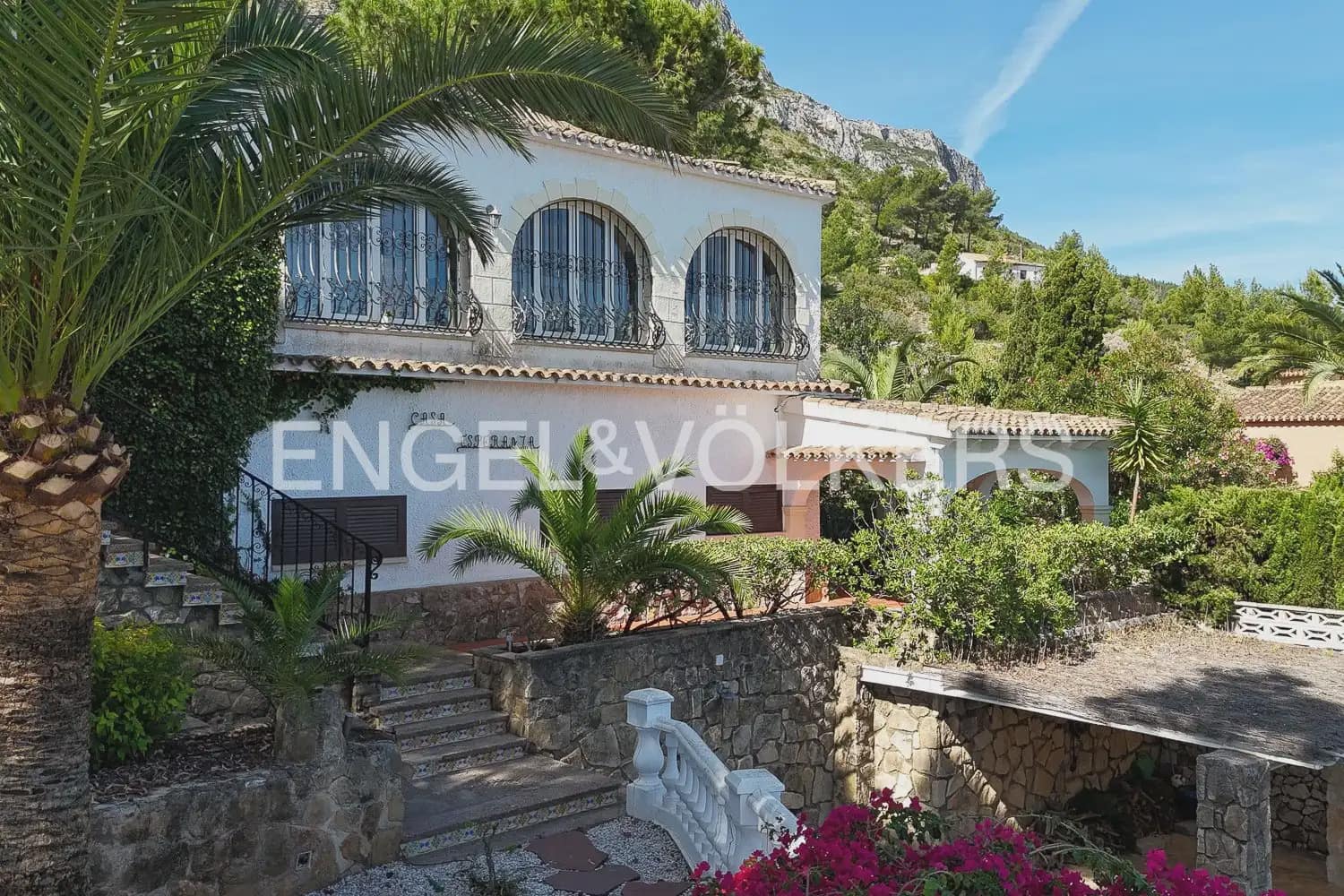 5 sovrum Villa till salu i Denia med pool garage - 695 000 € (Ref: 9898098)