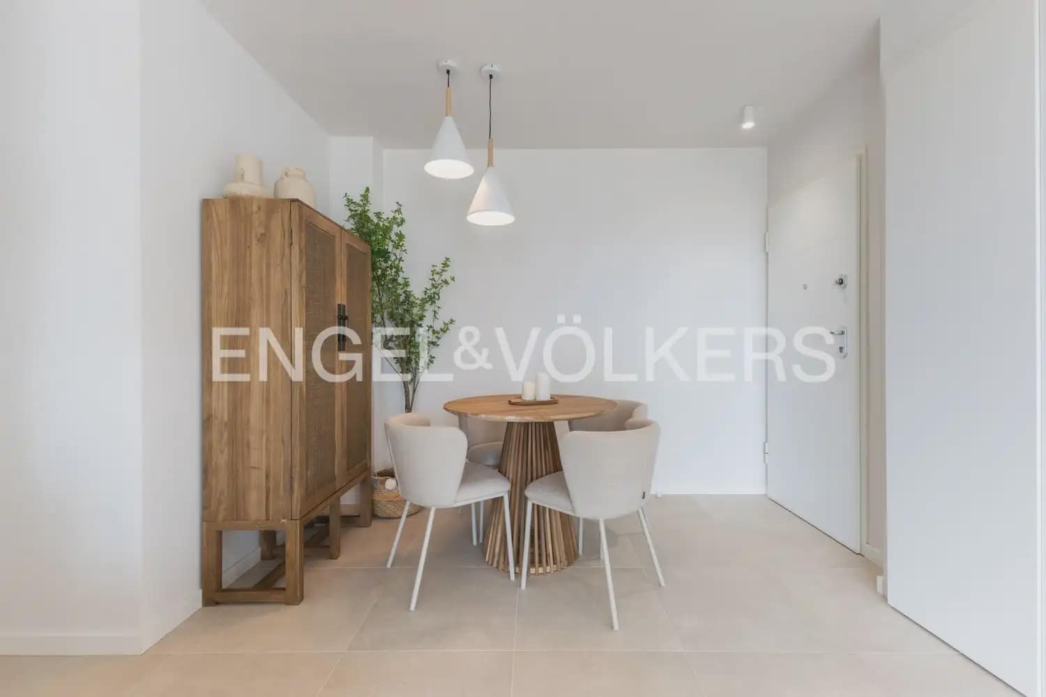Apartamento de 3 habitaciones en Dénia en venta con piscina - 499.000 € (Ref: 9898101)
