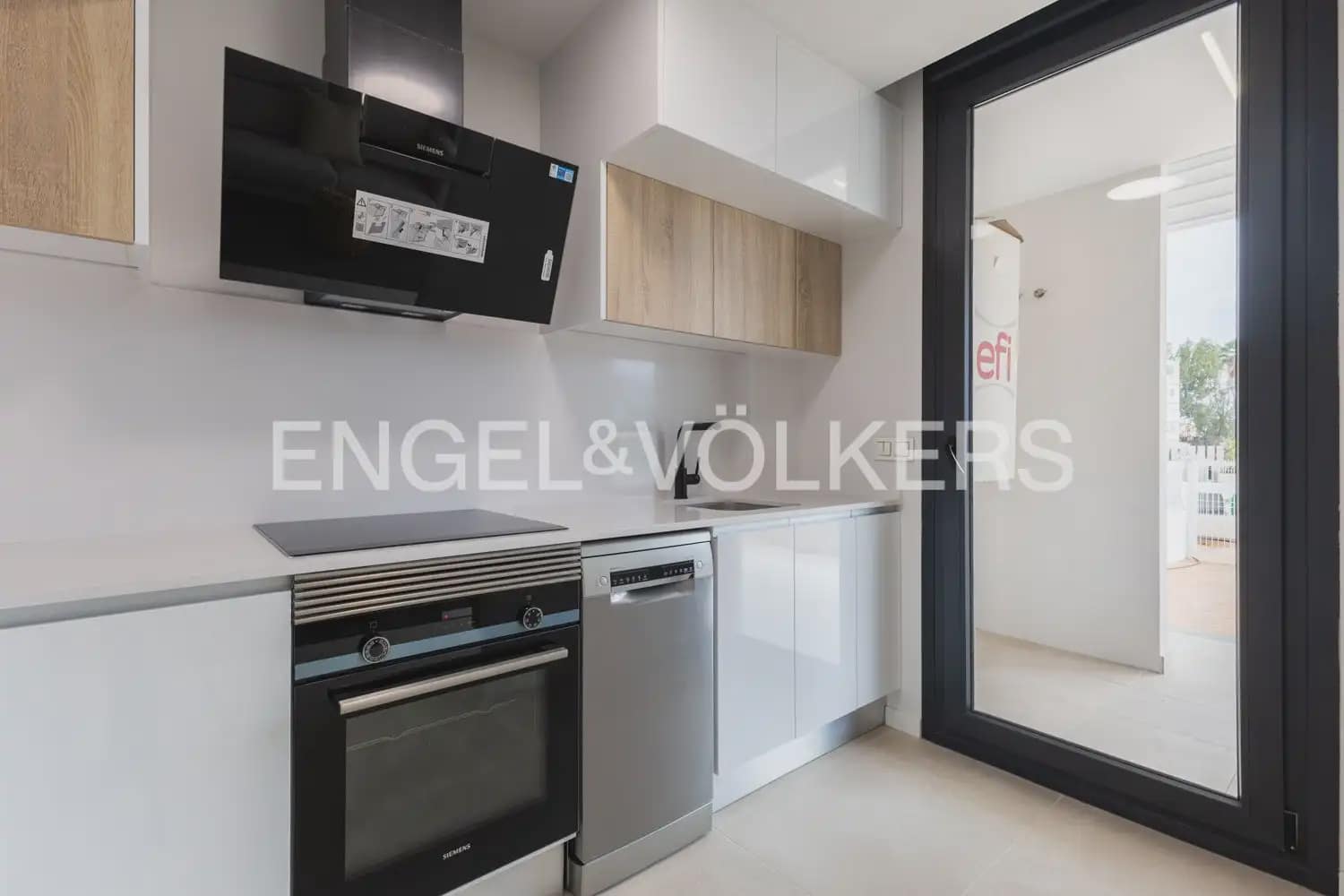 Apartamento de 3 habitaciones en Dénia en venta con piscina - 499.000 € (Ref: 9898101)