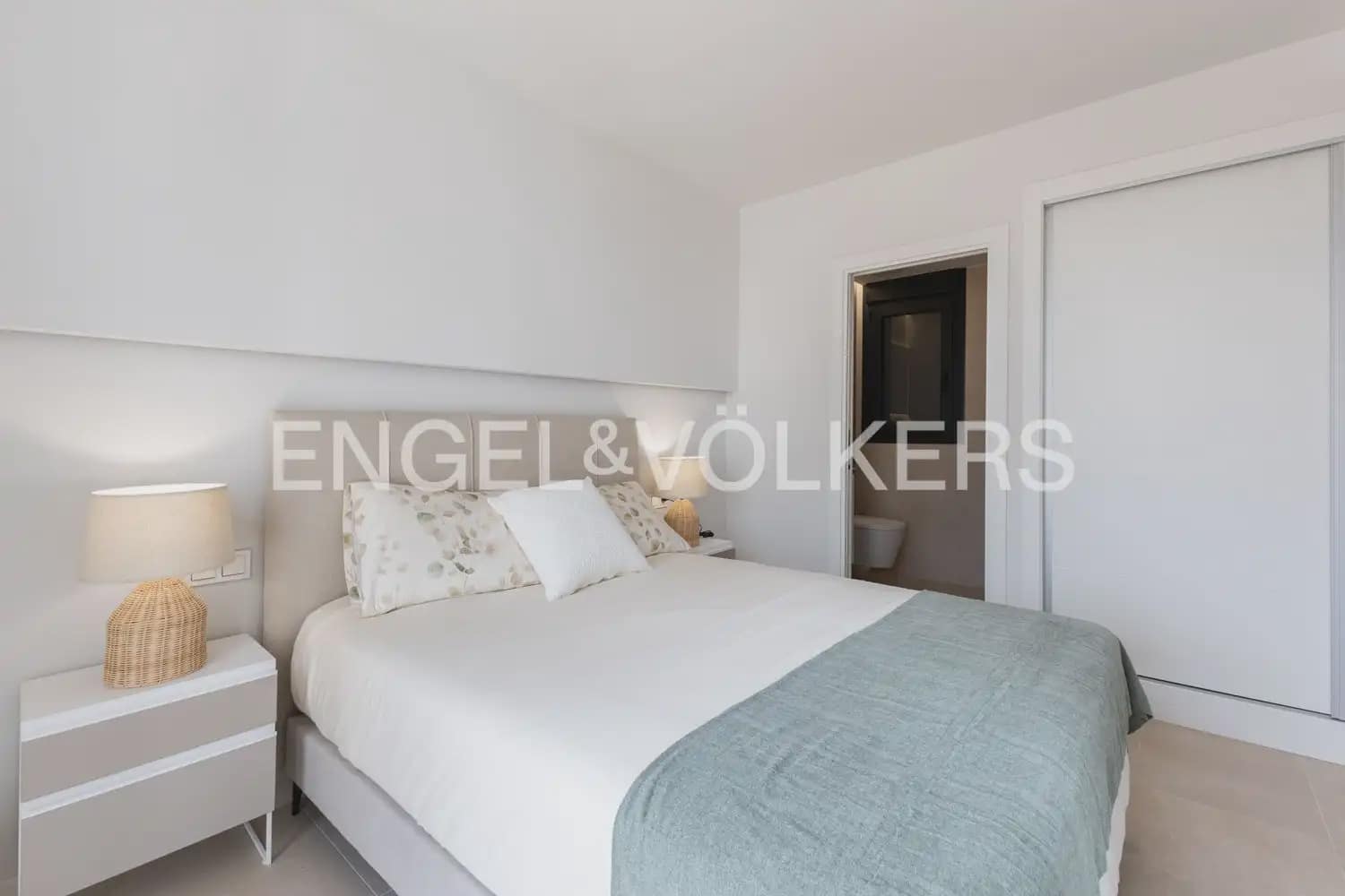 Apartamento de 3 habitaciones en Dénia en venta con piscina - 499.000 € (Ref: 9898101)