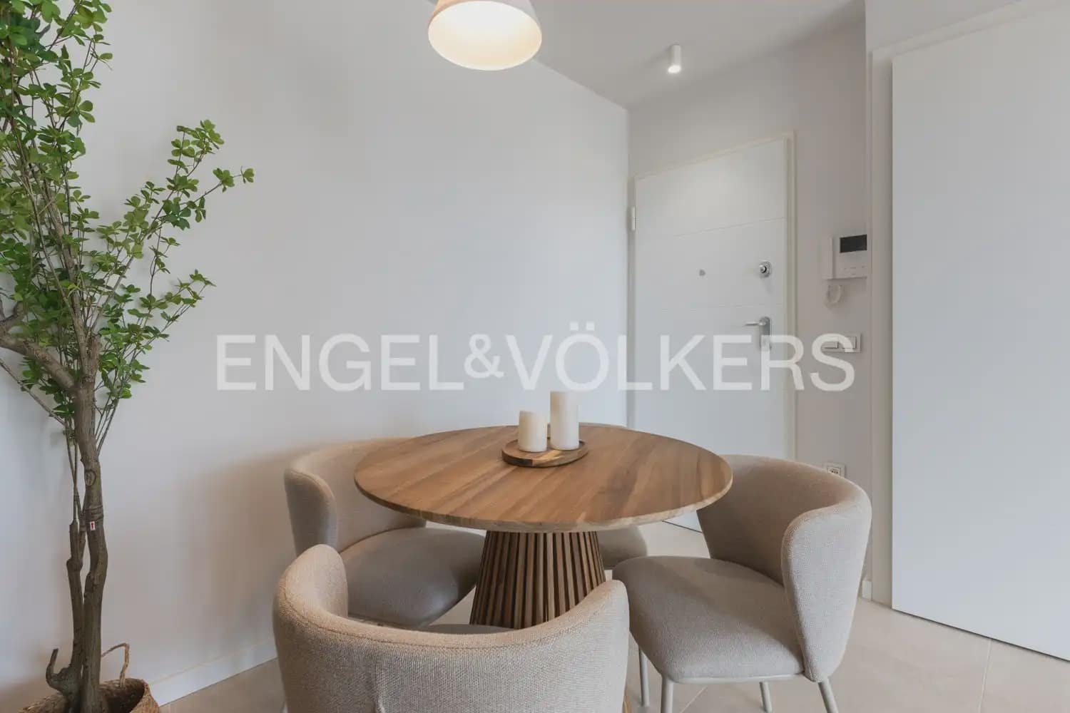 Apartamento de 3 habitaciones en Dénia en venta con piscina - 499.000 € (Ref: 9898101)