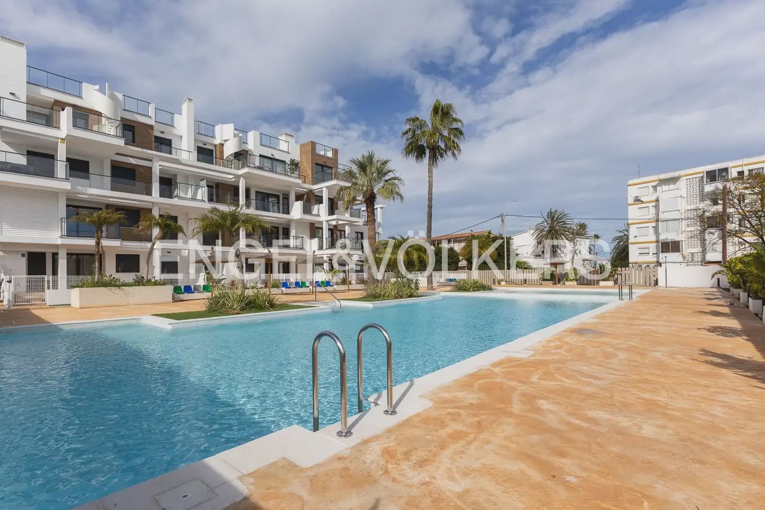 Apartamento de 3 habitaciones en Dénia en venta con piscina - 499.000 € (Ref: 9898101)