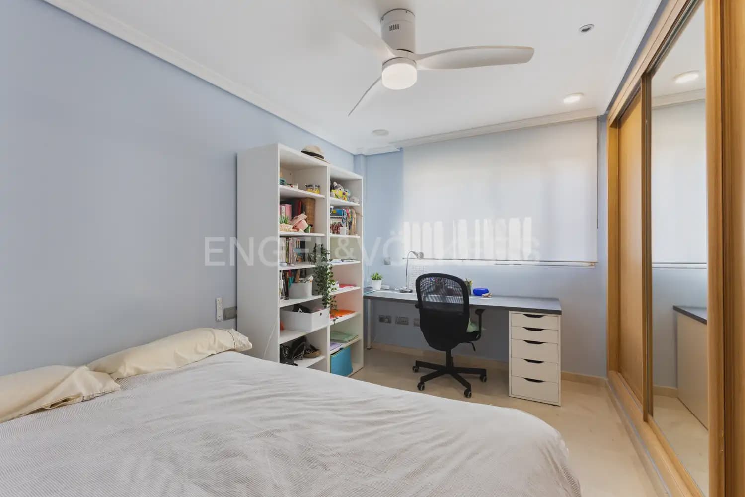Chalet de 4 habitaciones en Oropesa  en venta con piscina garaje - 547.000 € (Ref: 9898102)