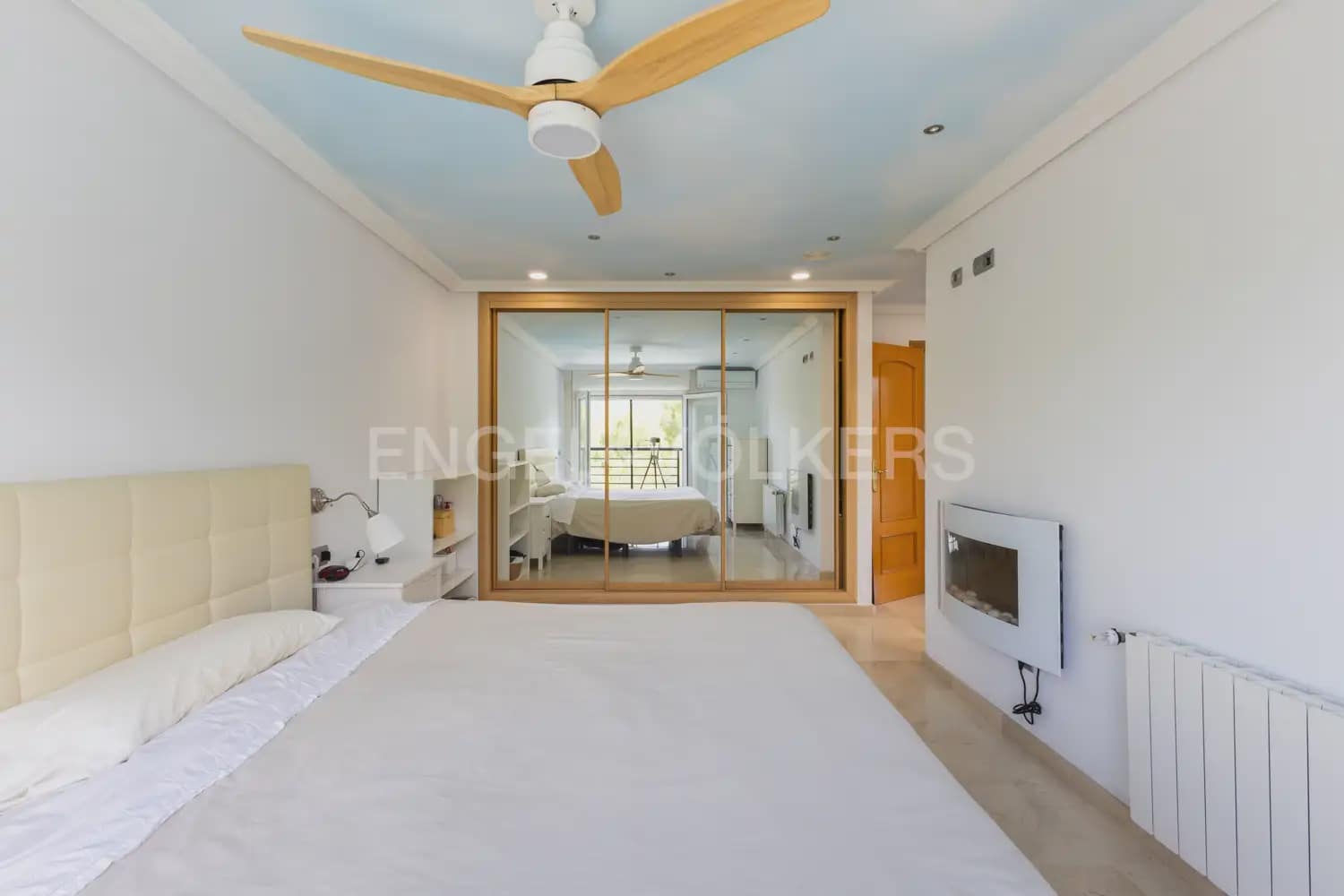 Chalet de 4 habitaciones en Oropesa  en venta con piscina garaje - 547.000 € (Ref: 9898102)