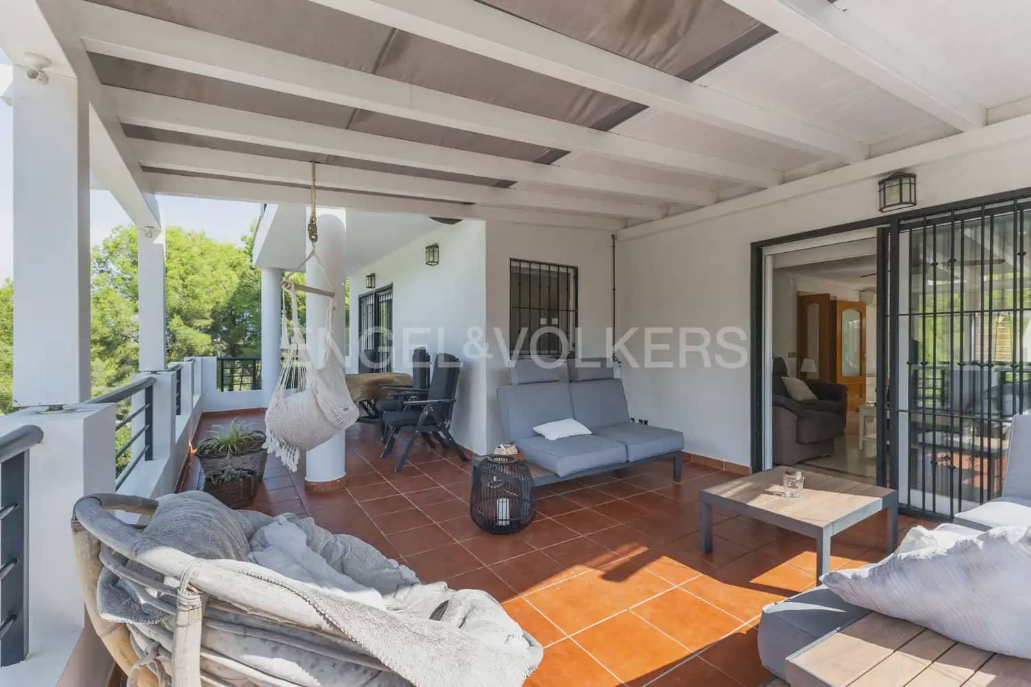 Chalet de 4 habitaciones en Oropesa  en venta con piscina garaje - 547.000 € (Ref: 9898102)
