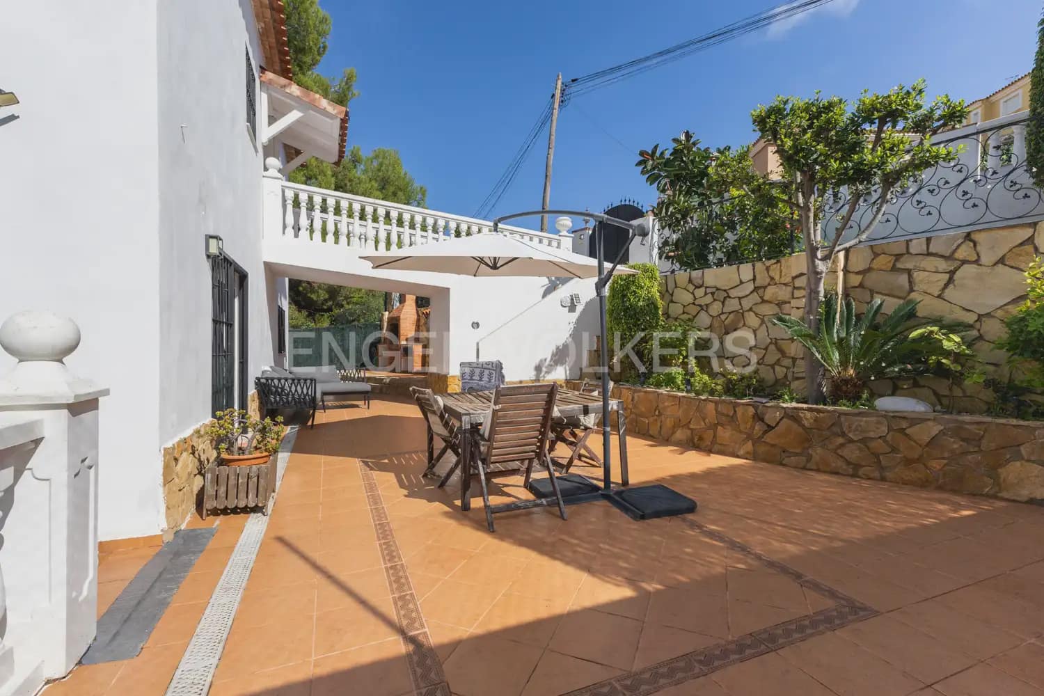 Chalet de 4 habitaciones en Oropesa  en venta con piscina garaje - 547.000 € (Ref: 9898102)