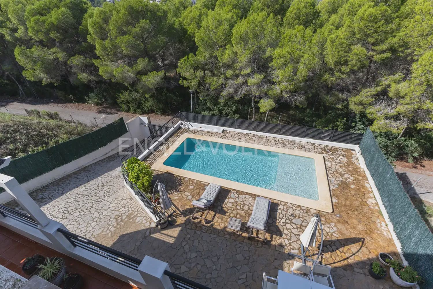 Chalet de 4 habitaciones en Oropesa  en venta con piscina garaje - 547.000 € (Ref: 9898102)