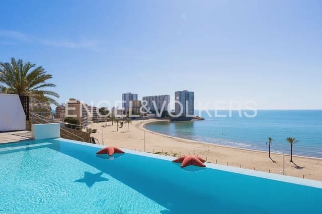 Villa/Maison de 4 chambres à louer à Faro de Cullera, Cullera avec piscine garage - 15 000 € (Ref: 9898103)