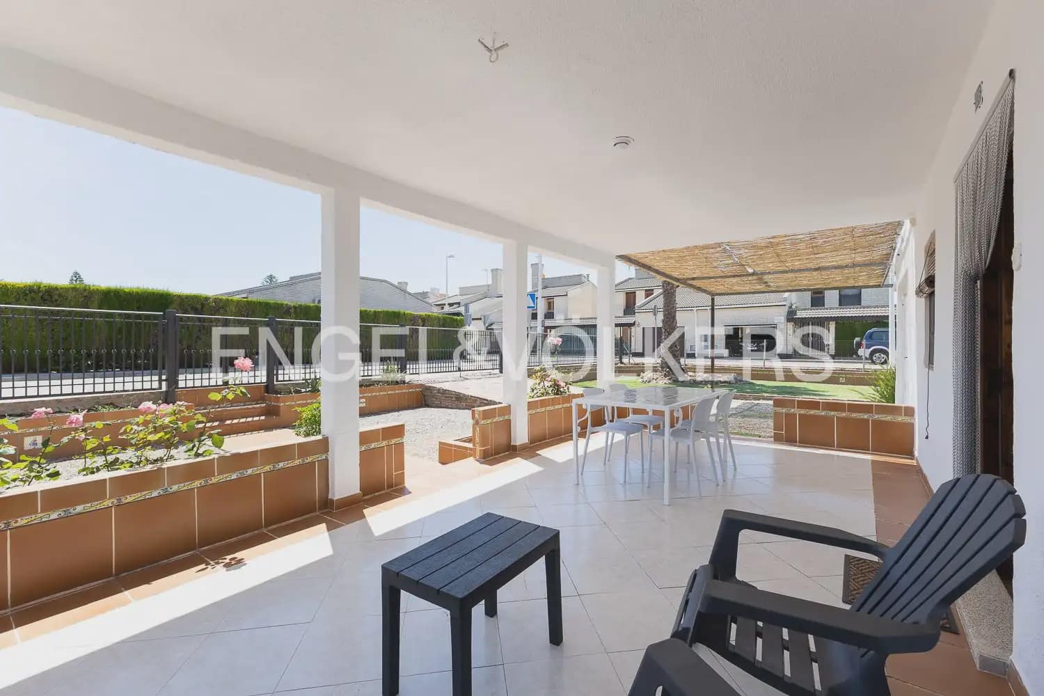 3 bedroom Bungalow for rent in Sagunto / Sagunt with garage - € 1,200 (Ref: 9898106)