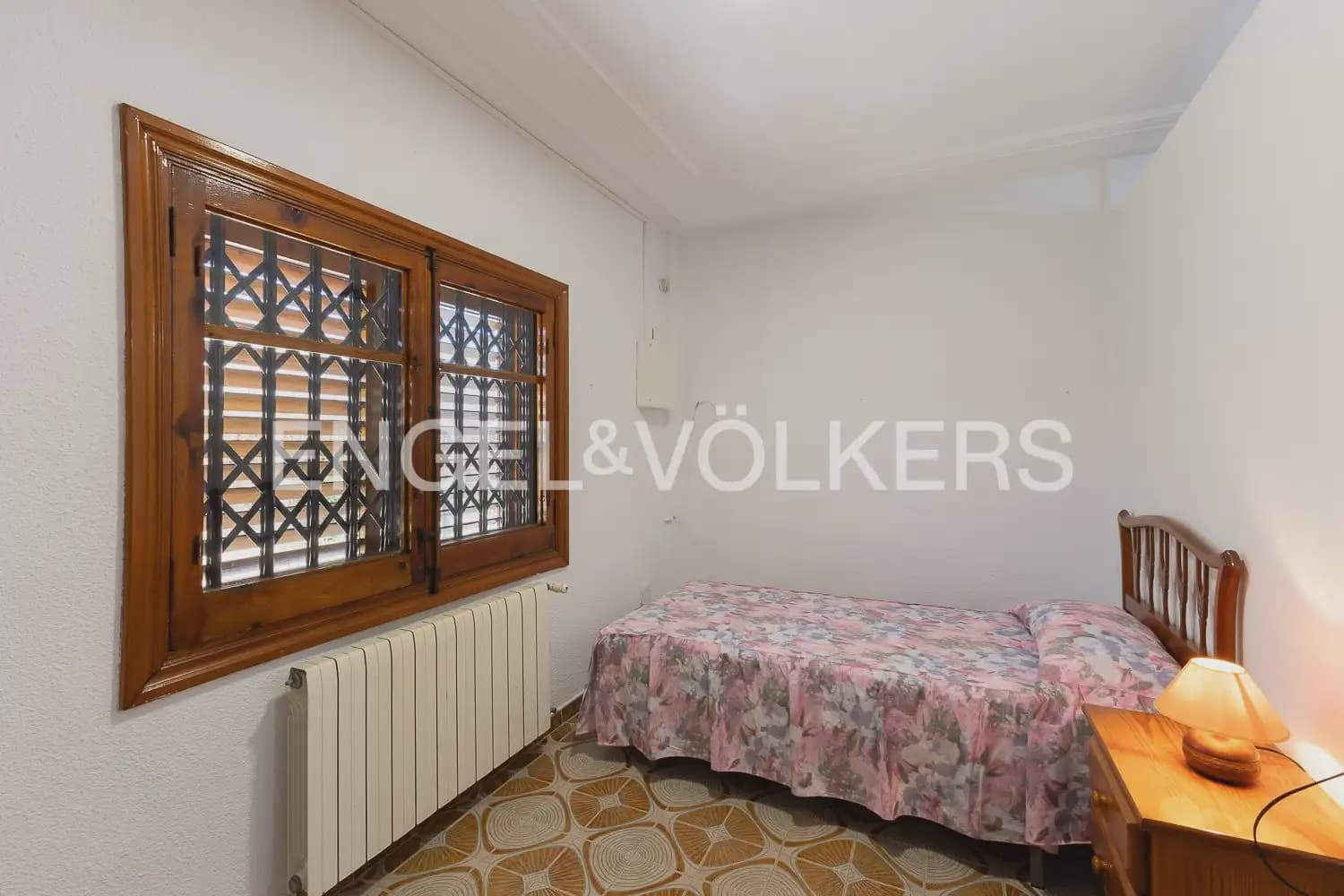 3 bedroom Bungalow for rent in Sagunto / Sagunt with garage - € 1,200 (Ref: 9898106)