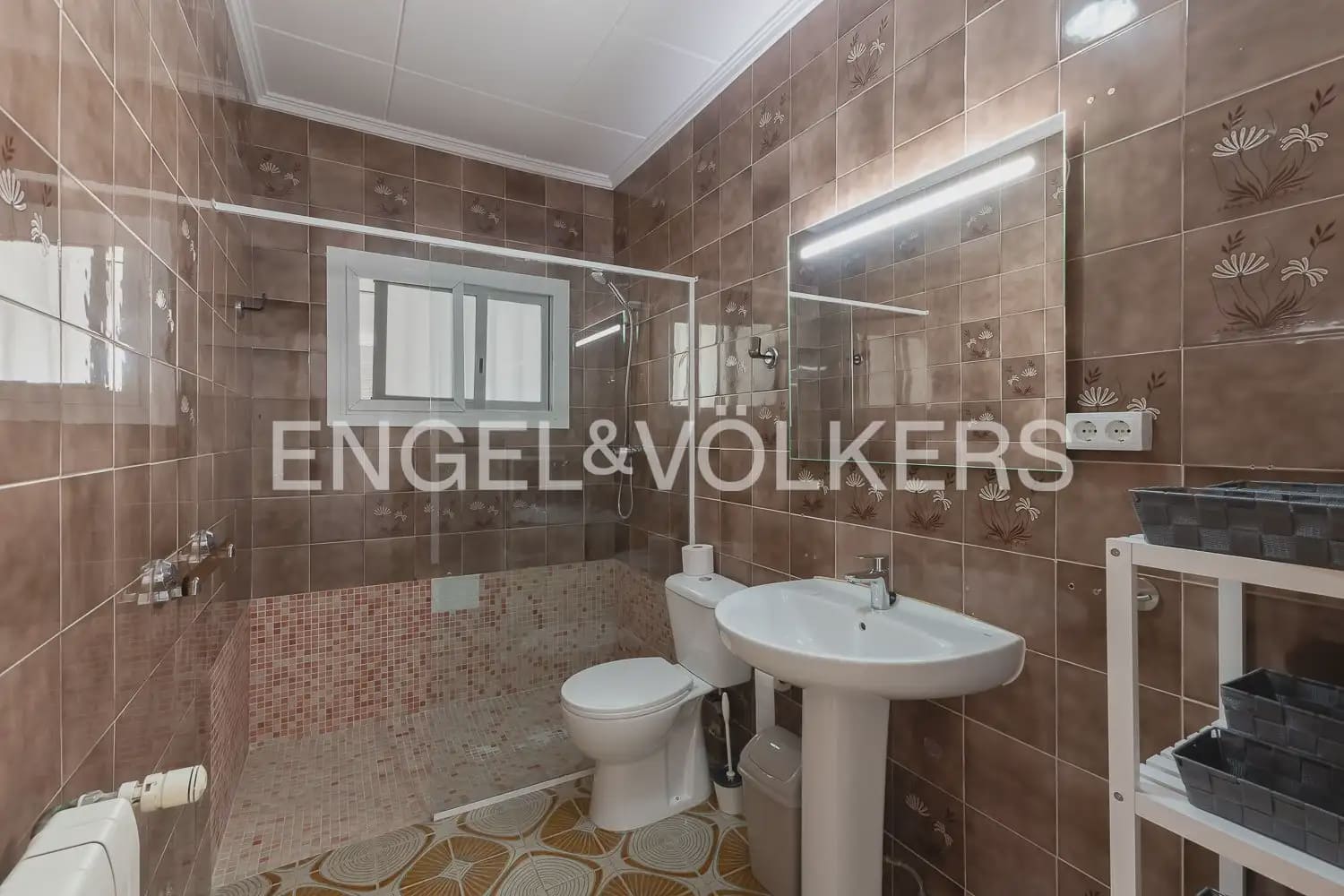 3 bedroom Bungalow for rent in Sagunto / Sagunt with garage - € 1,200 (Ref: 9898106)