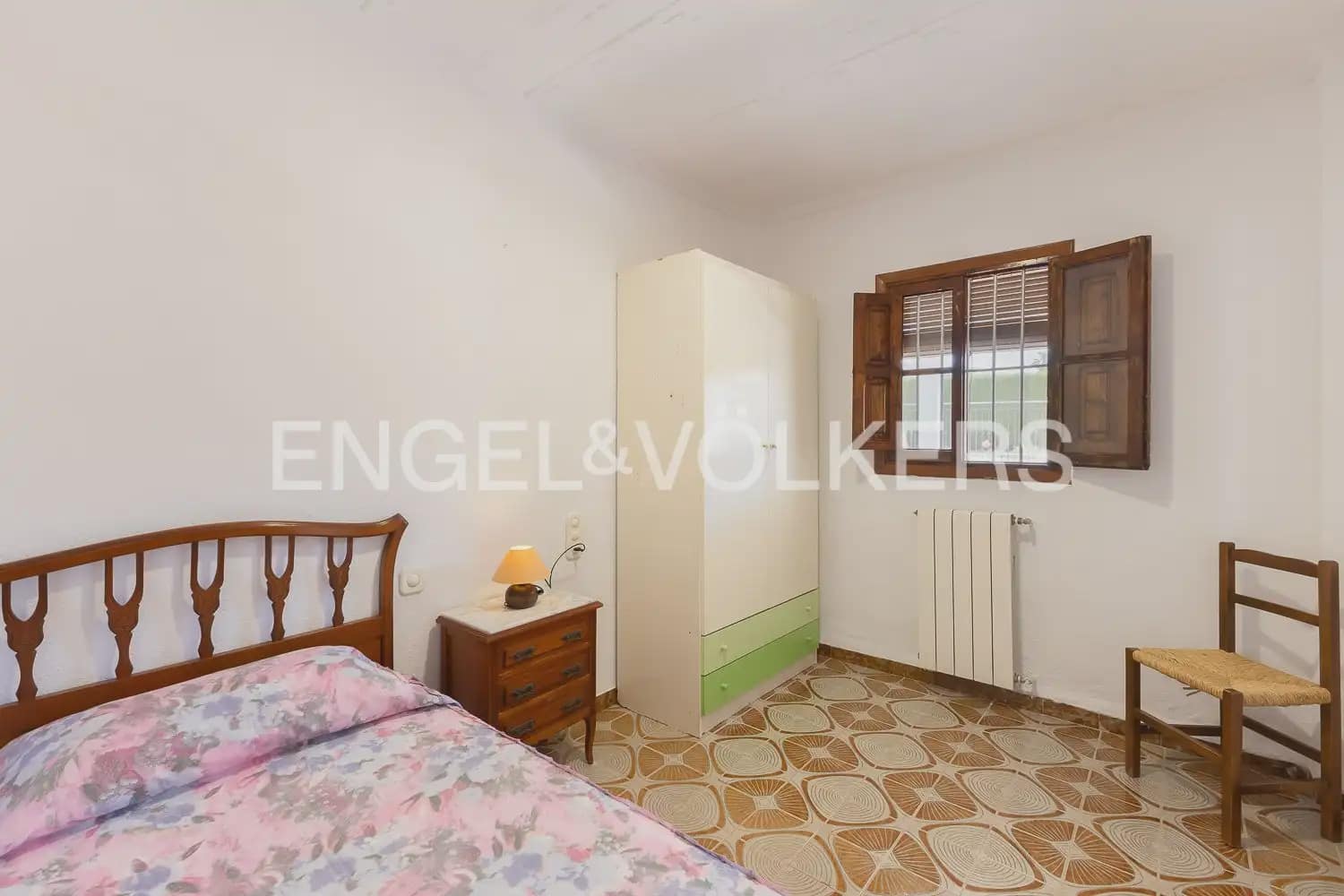 3 bedroom Bungalow for rent in Sagunto / Sagunt with garage - € 1,200 (Ref: 9898106)