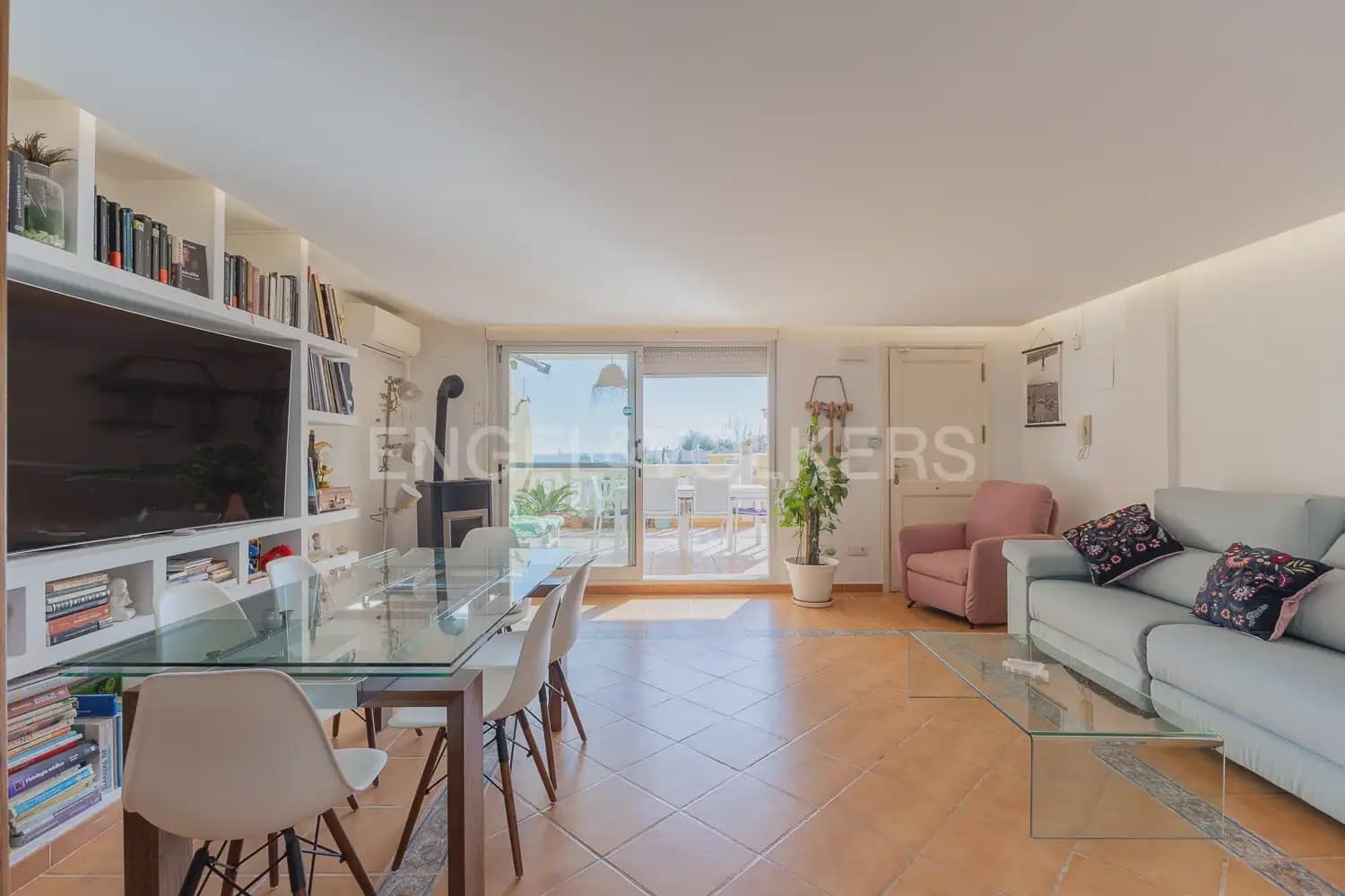 4 bedroom Terraced Villa for rent in Cullera with pool garage - € 4,500 (Ref: 9898108)