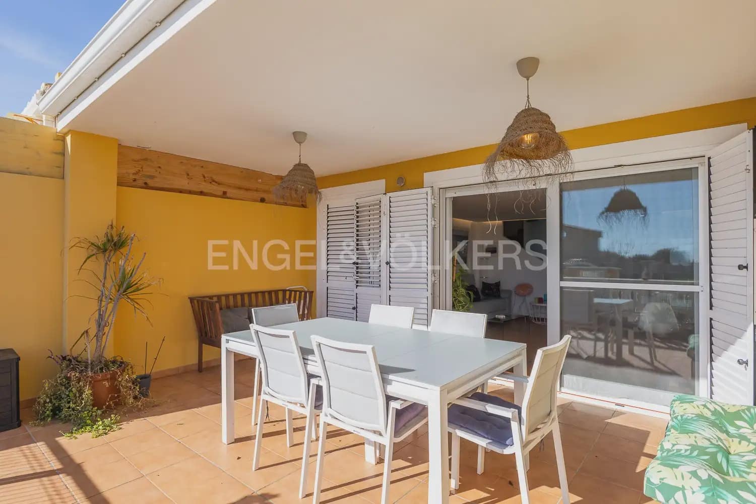 4 bedroom Terraced Villa for rent in Cullera with pool garage - € 4,500 (Ref: 9898108)
