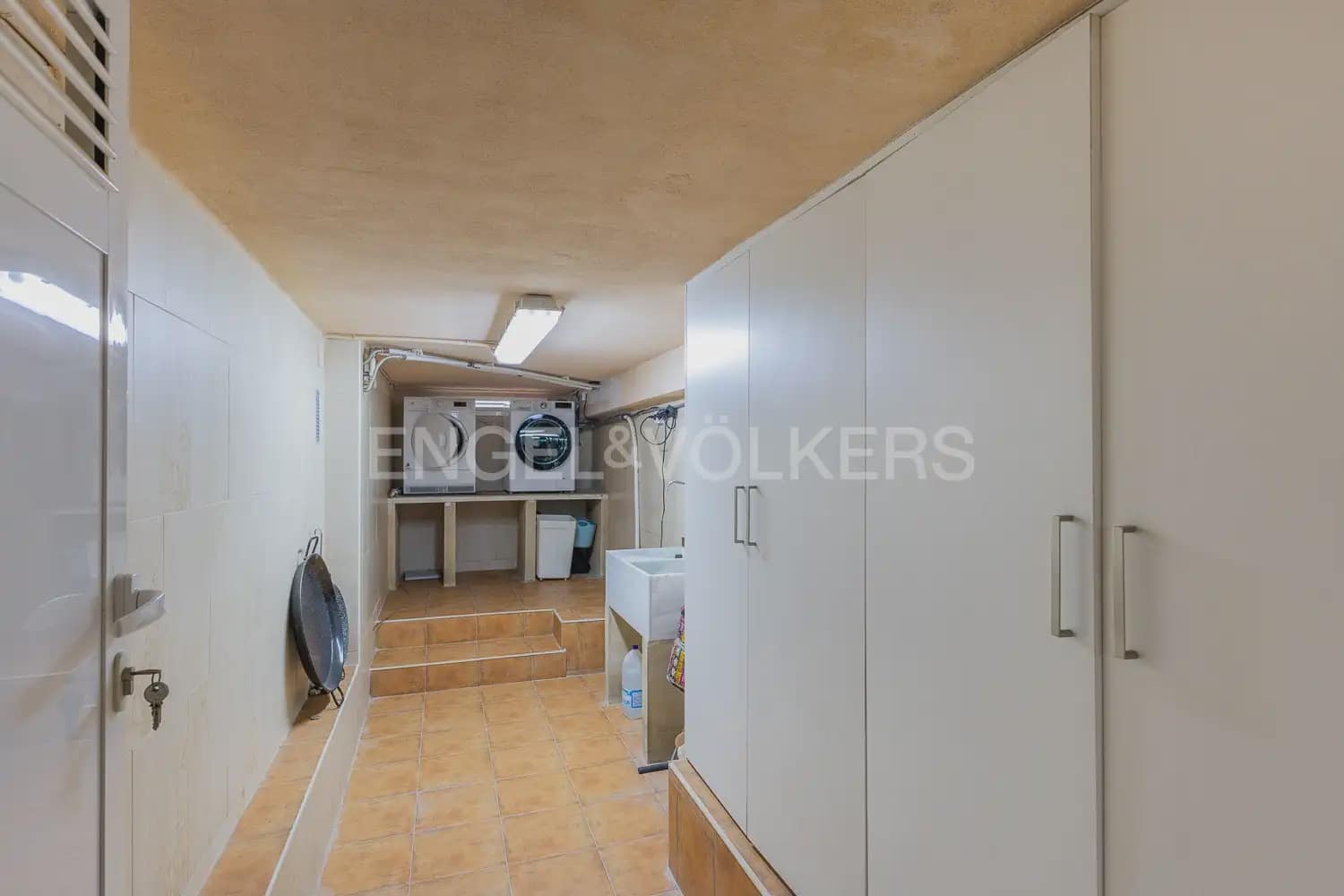 4 bedroom Terraced Villa for rent in Cullera with pool garage - € 4,500 (Ref: 9898108)