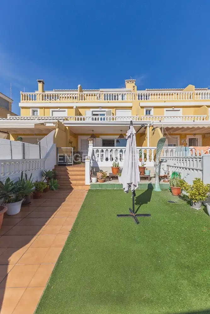 4 bedroom Terraced Villa for rent in Cullera with pool garage - € 4,500 (Ref: 9898108)