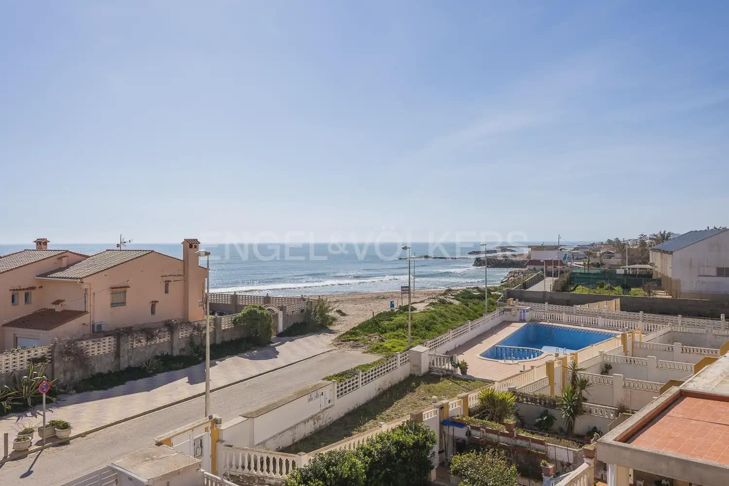 4 bedroom Terraced Villa for rent in Cullera with pool garage - € 4,500 (Ref: 9898108)
