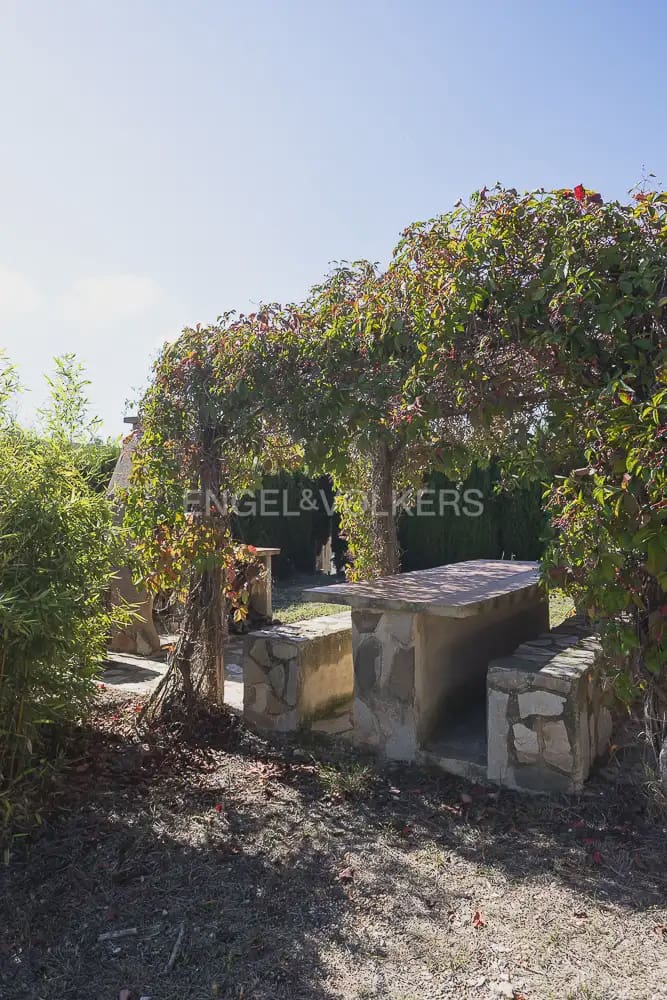 3 bedroom Finca/Country House for sale in Montserrat - € 375,000 (Ref: 9898109)