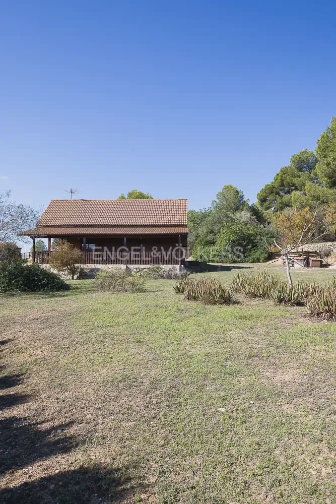 3 bedroom Finca/Country House for sale in Montserrat - € 375,000 (Ref: 9898109)