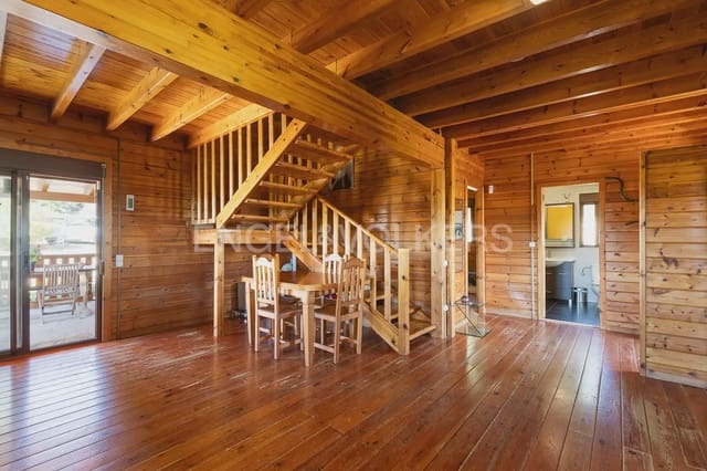 3 slaapkamer Finca/Landhuis te koop in Montserrat - € 375.000 (Ref: 9898109)